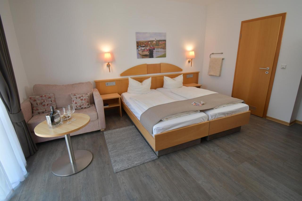 Akzent Hotel Franziskaner Dettelbach Zewnętrze zdjęcie